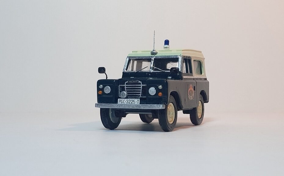 land rover guardia civil