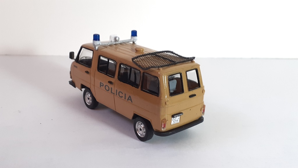 mb (15)